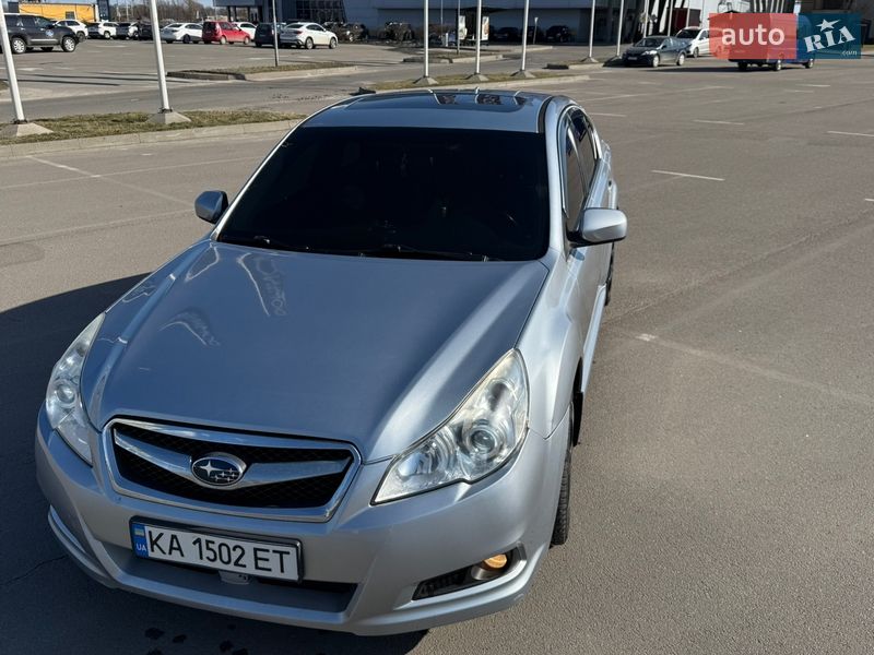 Subaru Legacy 2012