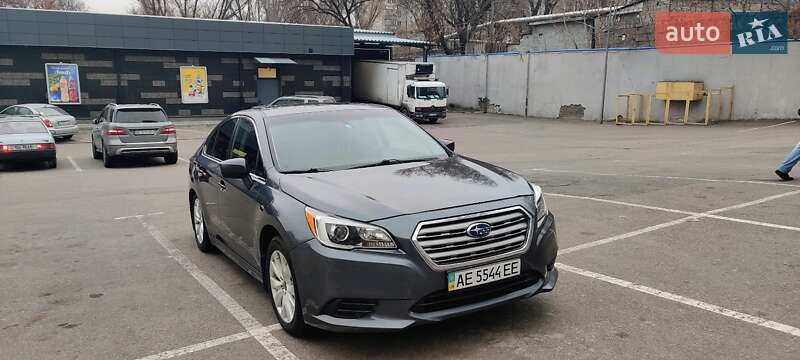 Subaru Legacy 2015