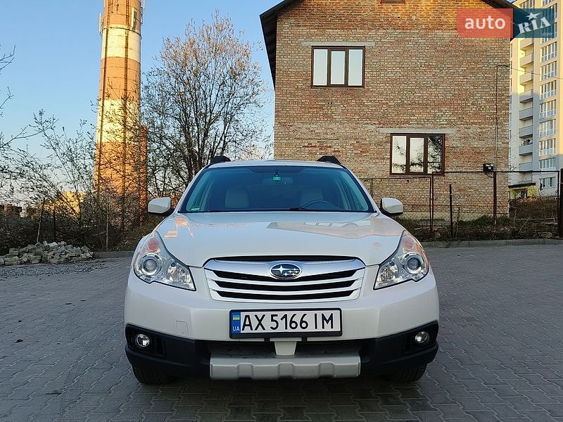 Subaru Outback 2012
