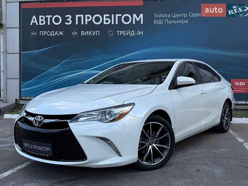 Toyota Camry 2016