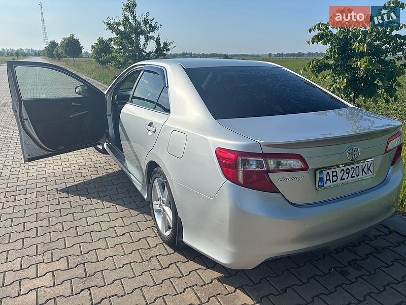Toyota Camry 2014