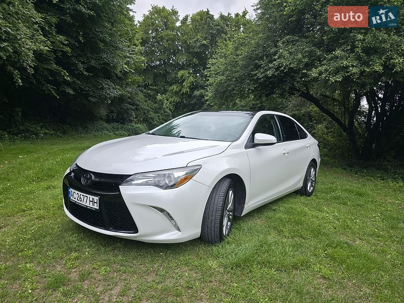 Toyota Camry 2015