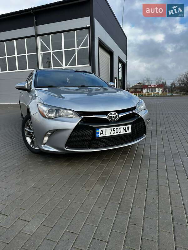 Toyota Camry 2017