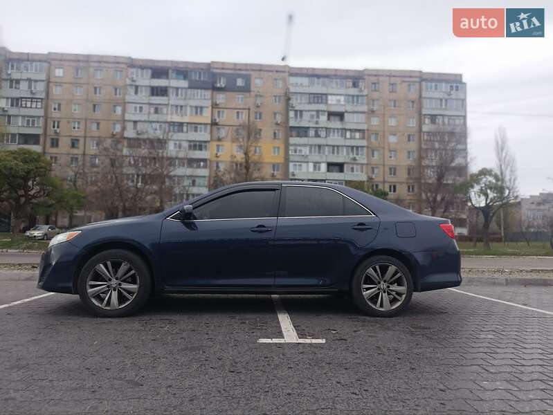 Toyota Camry 2014