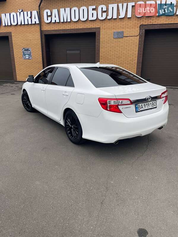 Toyota Camry 2012