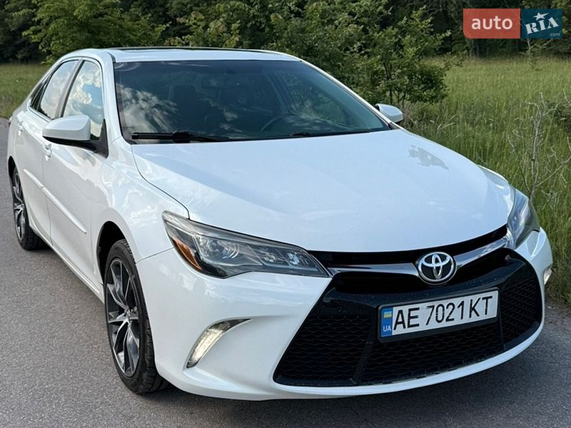 Toyota Camry 2016