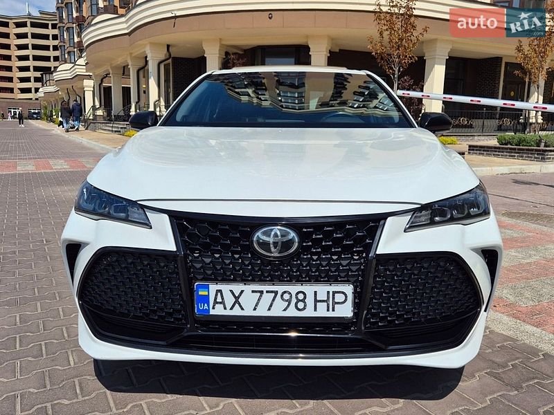 Toyota Avalon 2018
