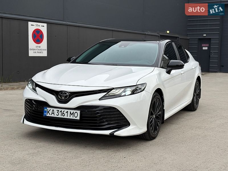 Toyota Camry 2020