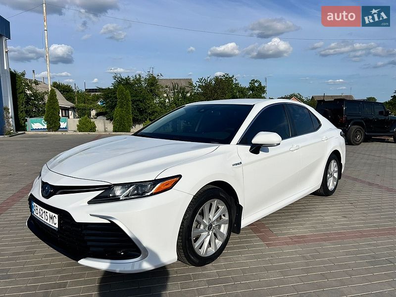 Toyota Camry 2021