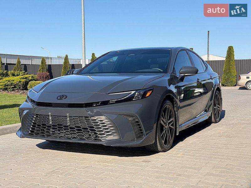 Toyota Camry 2024