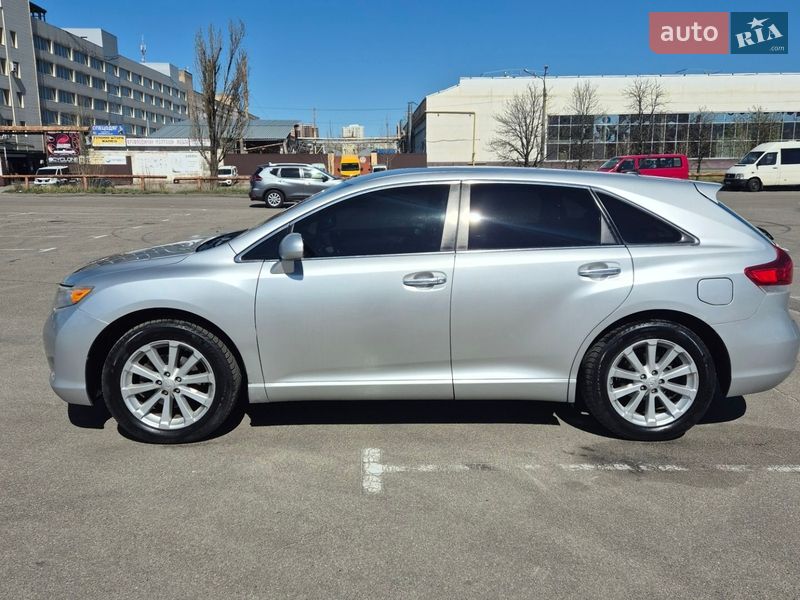 Toyota Venza 2011