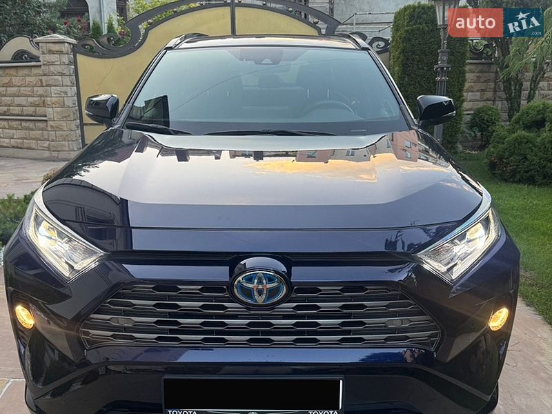 Toyota RAV4 2021