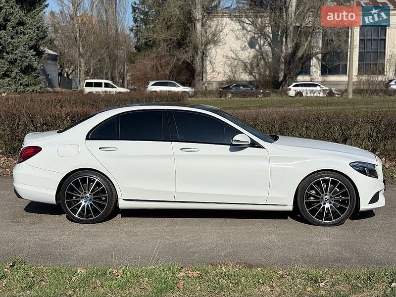Mercedes-Benz C-Class 2016