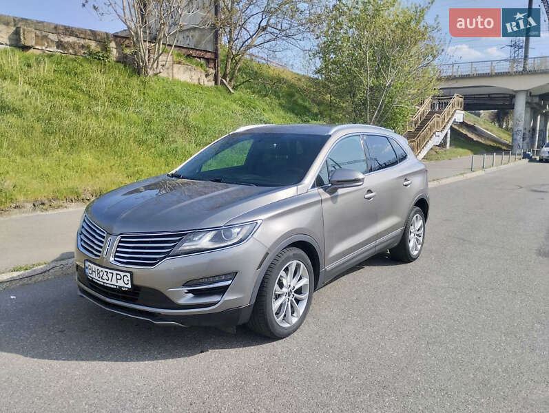 Lincoln MKC 2017