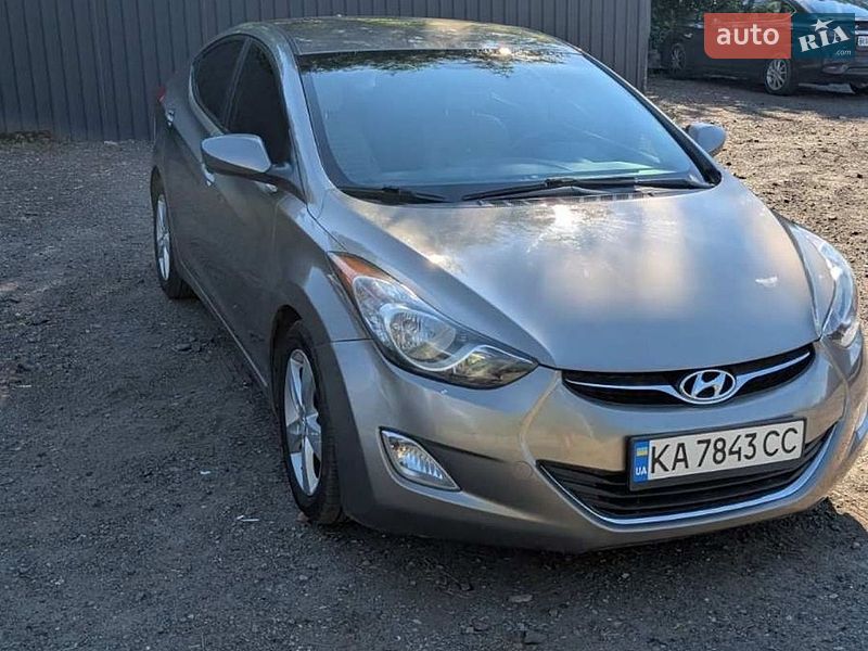 Hyundai Elantra 2013