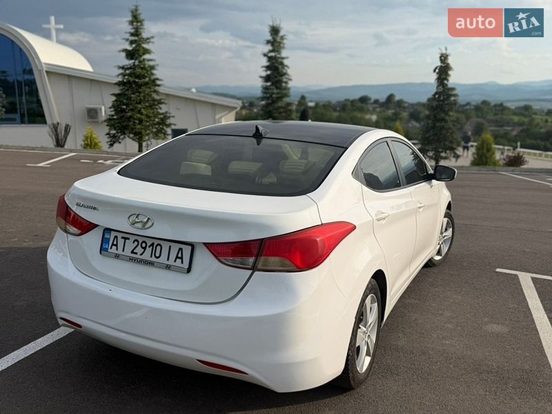 Hyundai Elantra 2013