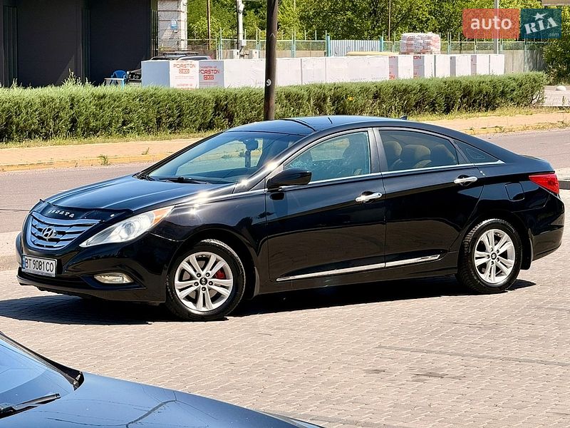 Hyundai Sonata 2011