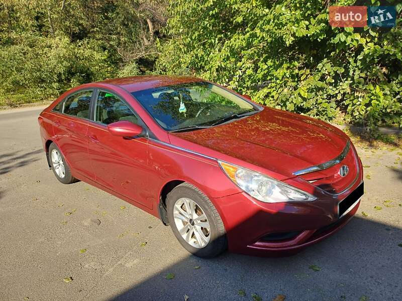 Hyundai Sonata 2011