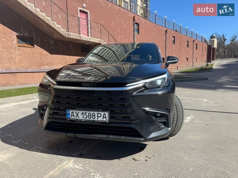 Lexus TX 2023