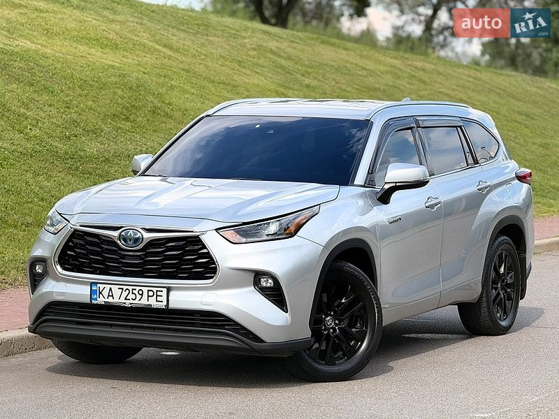 Toyota Highlander 2021