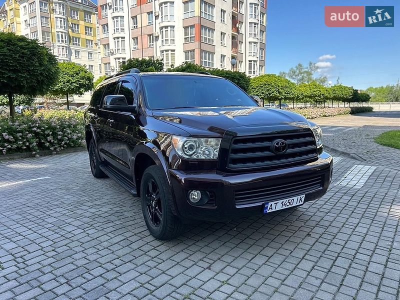 Toyota Sequoia 2012