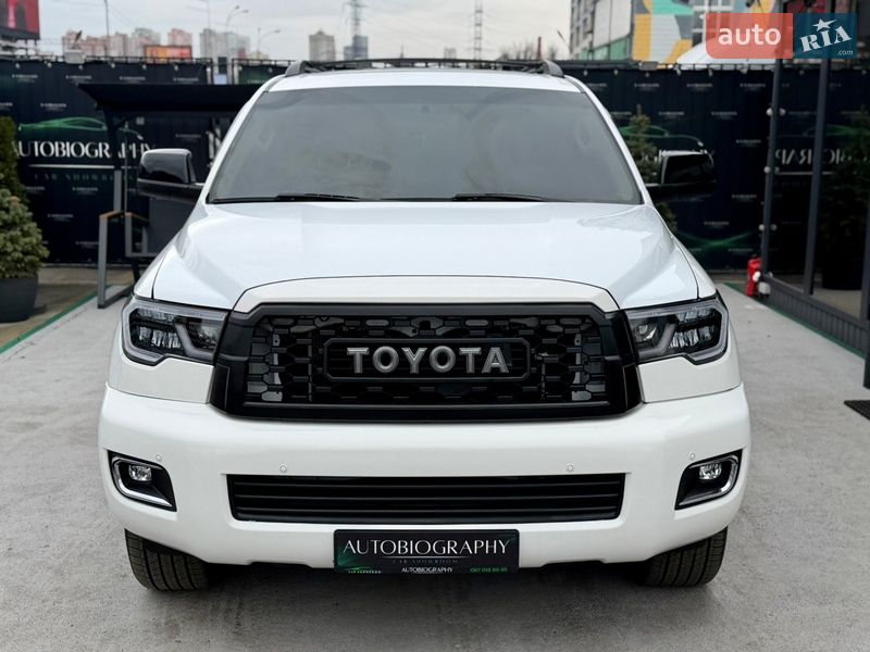 Toyota Sequoia 2013