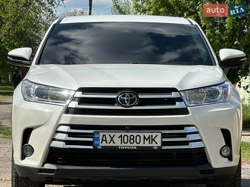 Toyota Highlander 2019