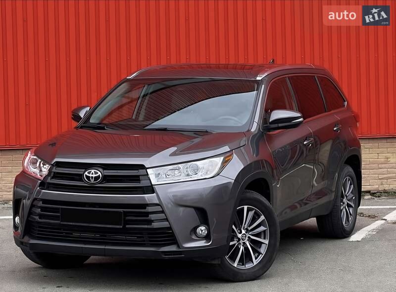 Toyota Highlander 2019