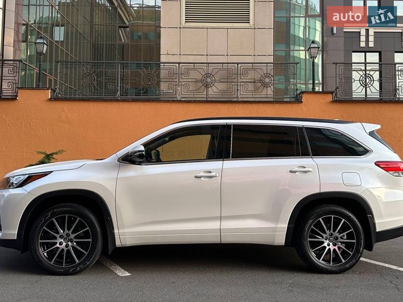 Toyota Highlander 2018