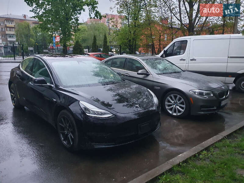 Tesla Model 3 2018