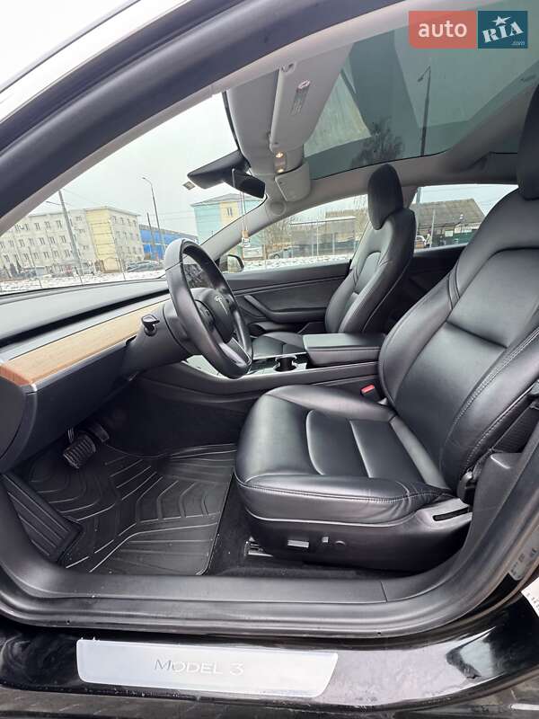 Tesla Model 3 2019