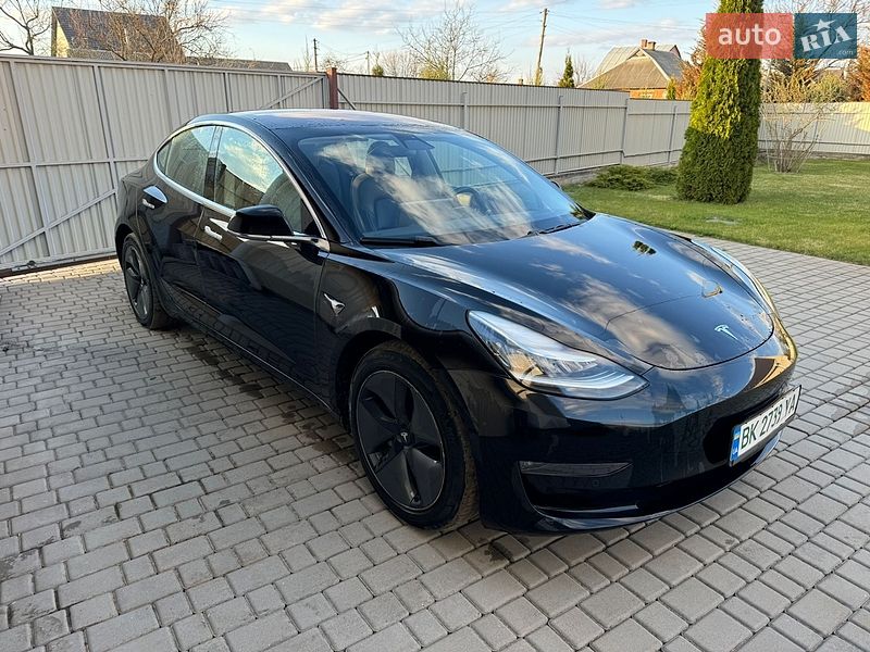 Tesla Model 3 2018