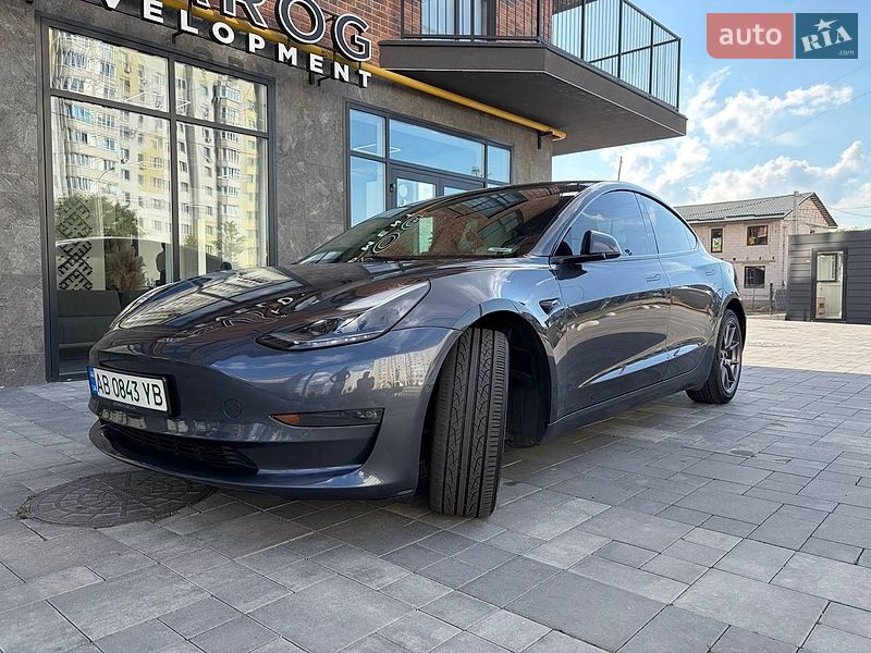 Tesla Model 3 2022