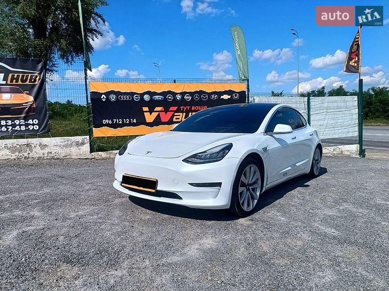 Tesla Model 3 2019