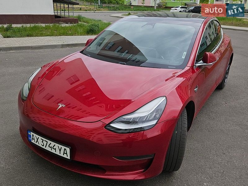 Tesla Model 3 2019