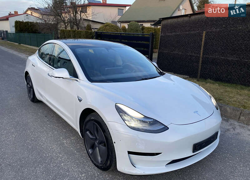 Tesla Model 3 2018