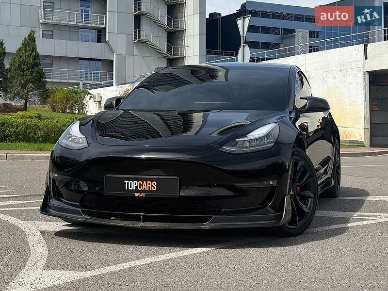 Tesla Model 3 2019