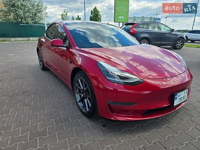 Tesla Model 3 2021