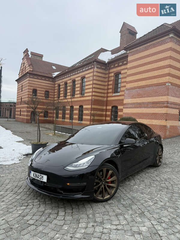 Tesla Model 3 2018