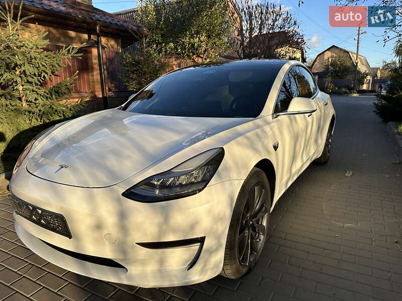 Tesla Model 3 2019