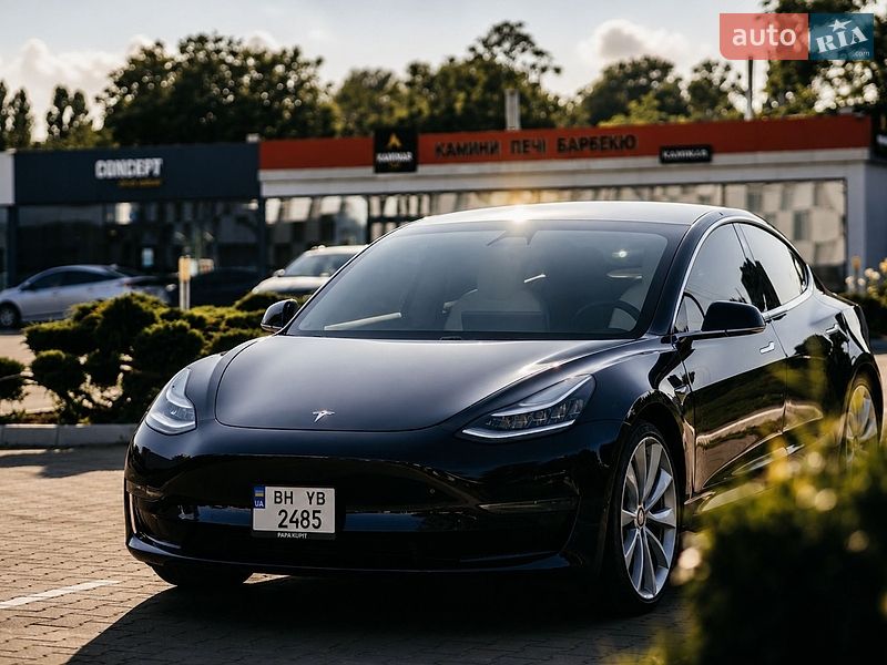 Tesla Model 3 2018