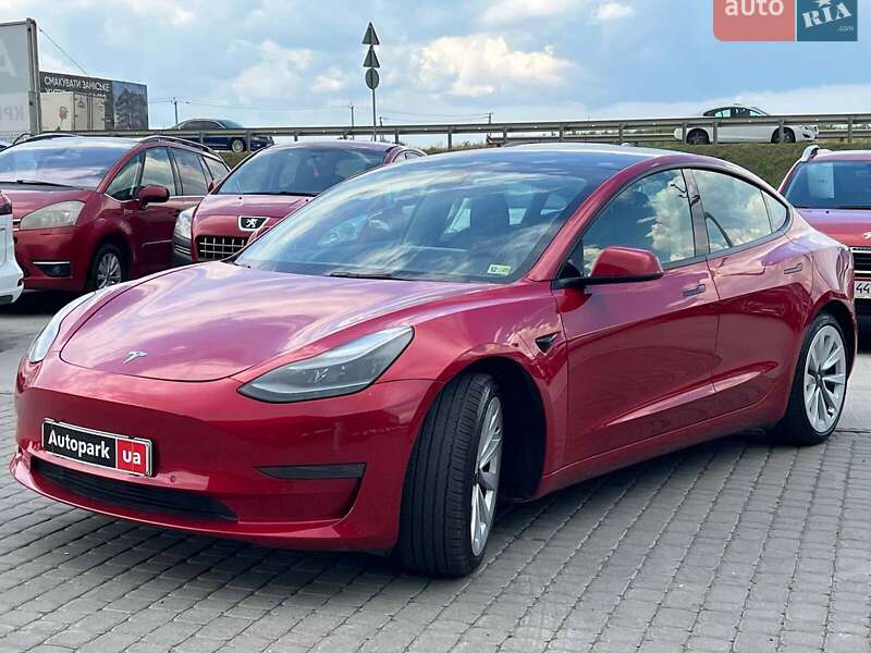 Tesla Model 3 2021