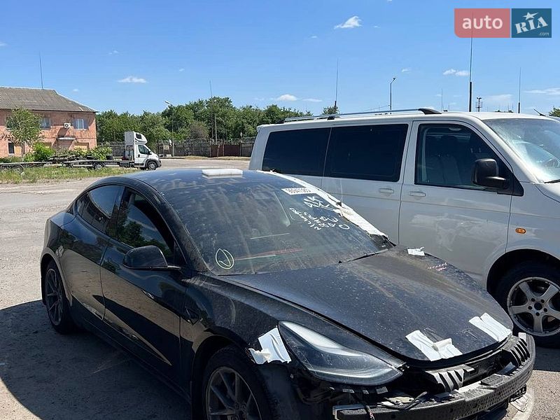 Tesla Model 3 2022