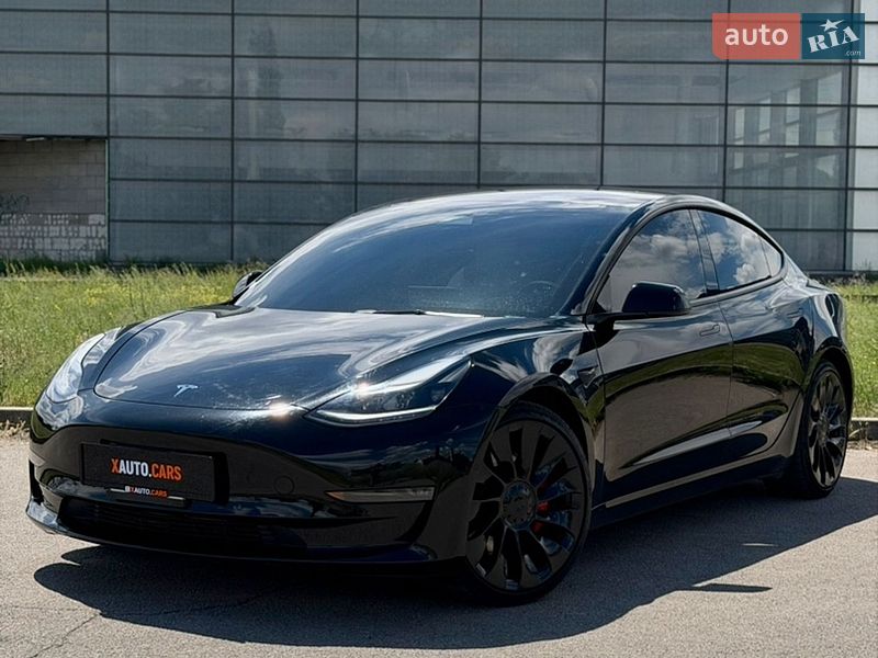 Tesla Model 3 2022