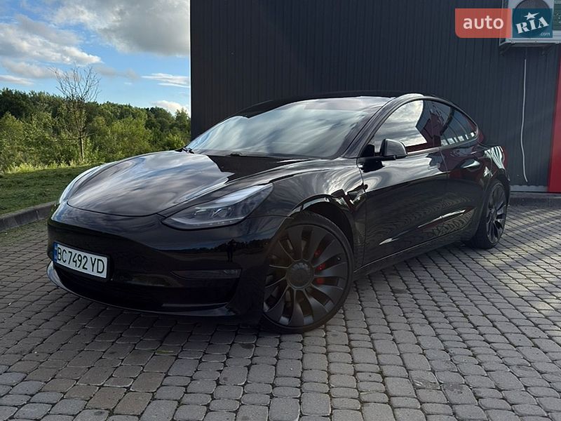 Tesla Model 3 2021