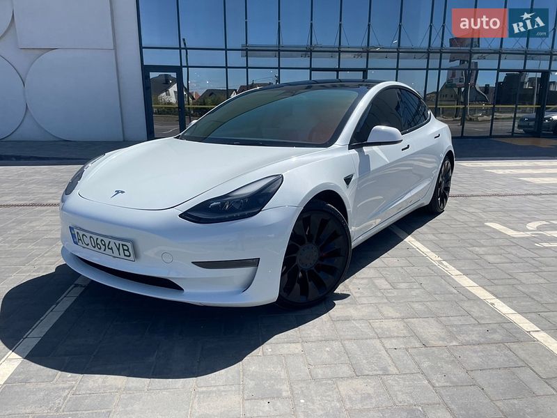 Tesla Model 3 2023