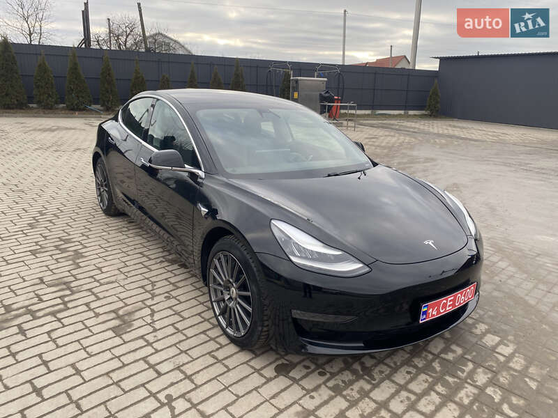 Tesla Model 3 2019
