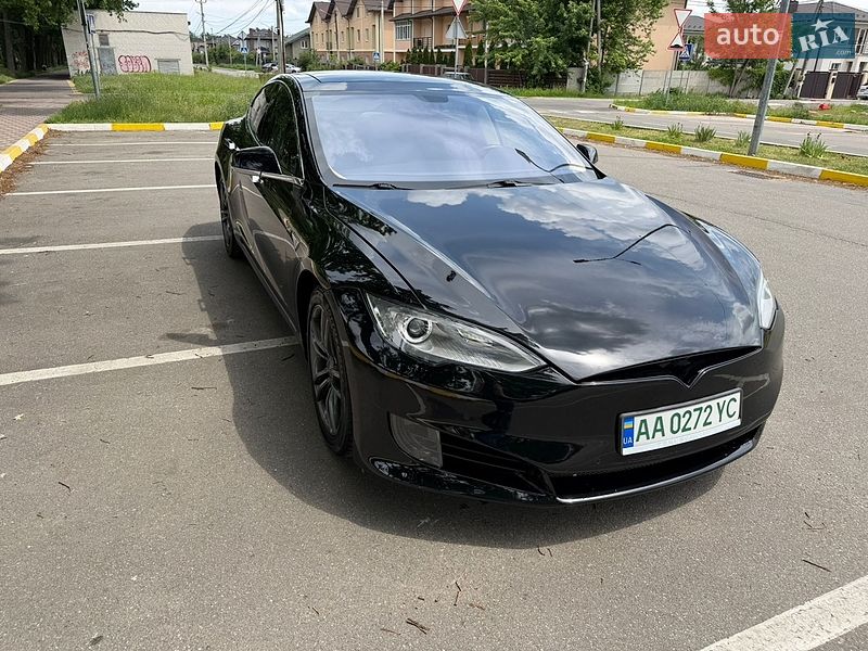 Tesla Model S 2013