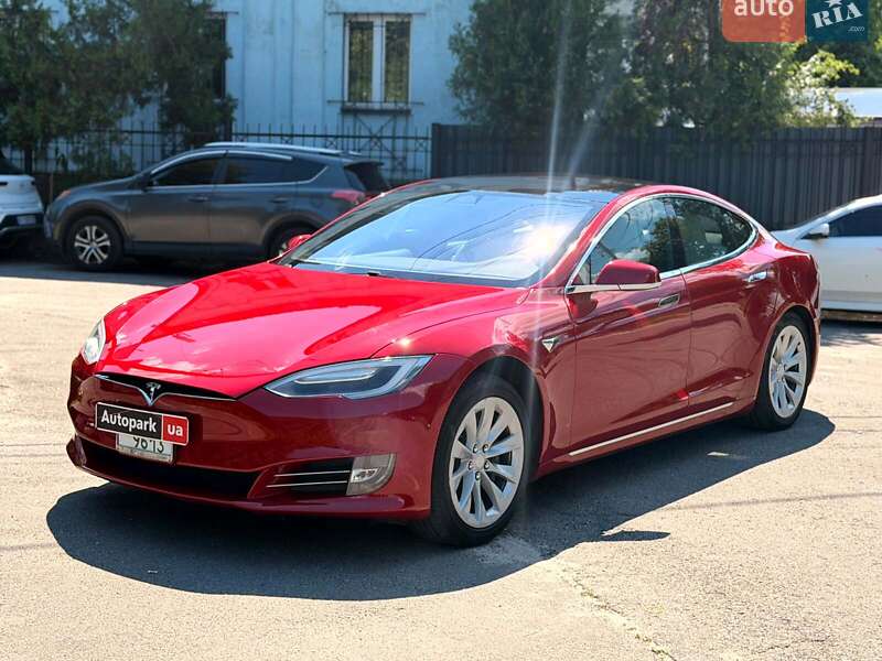 Tesla Model S 2017