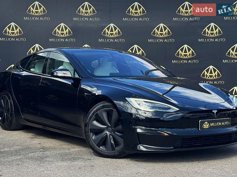 Tesla Model S 2022
